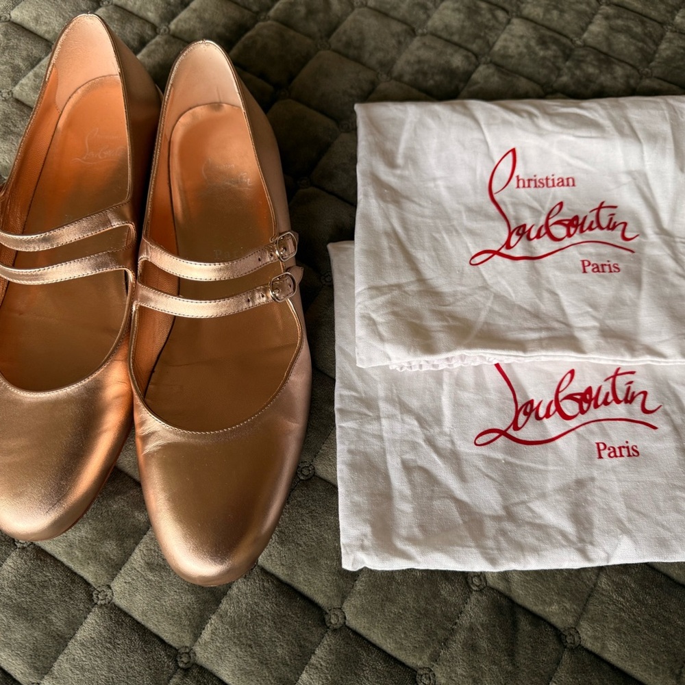 Christian Louboutin Sweet Jane Leather Gold Mary Jane Shoes Size 40.5 EU